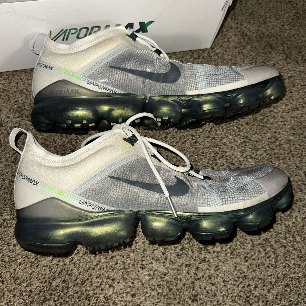 Nike Air Vapormax shoes